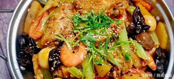 自制麻辣香锅,内容丰富,营养美味,好吃到起飞,馋哭隔壁小媳妇