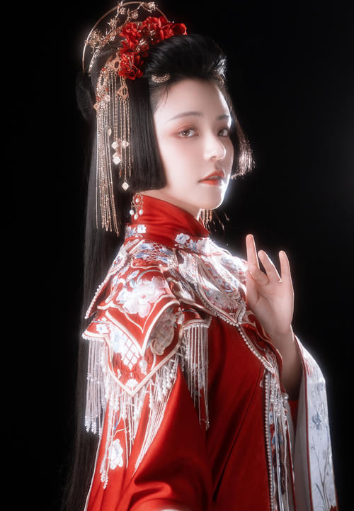平安京|当日本“公主切”遇上中国婚服，本以为会违和，没想到这么好看