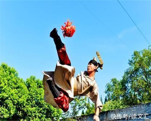 埃斯科巴|1994年,他因踢了一个乌龙球,回国后被人连射12枪,女友就在身边