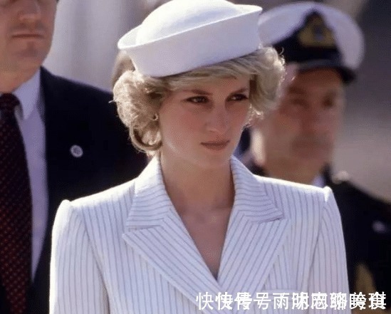 王室|英女王有5千顶帽子,戴安娜帽子戴得最美艳,俩姐妹帽子有点尴尬