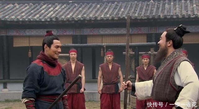 真刀真枪|梁山的几大高手排行,第一位无人能敌,此人能呼风唤雨!