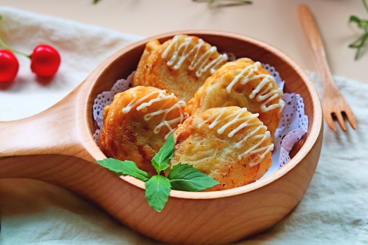 家里来客人就用这道菜来招待，外酥里嫩入口脆爽，做法也很简单