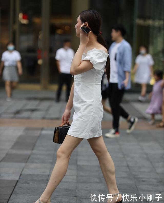 长身 连衣裙遮肉的穿搭秘籍,值得借鉴和尝试,优雅浪漫
