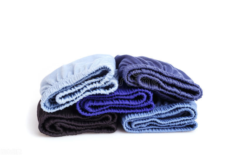 三角|三角与四角内裤有何区别？选择不对会影响健康，科学挑选很重要