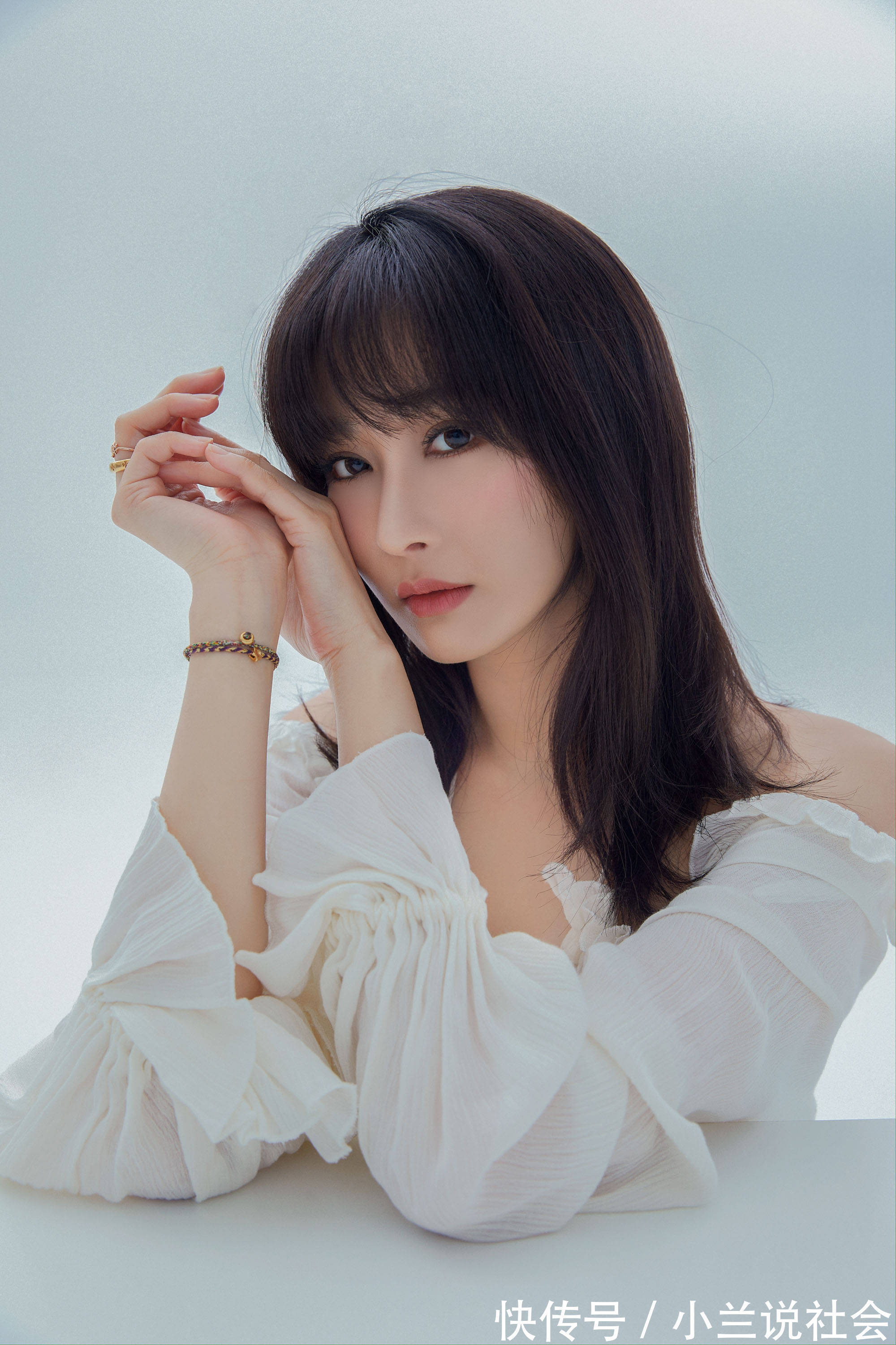 陈冰|好声音十年音乐旅程陈冰原创歌曲《抱我》深情上线