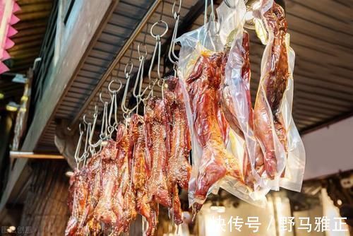 吃肉|人老了就不能吃肉了?50岁后,这4种肉不妨多吃一点,对身体好