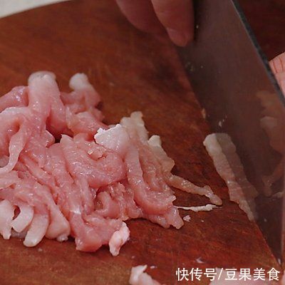 榨菜|鲜味无敌的榨菜肉丝面，大人小孩都爱吃