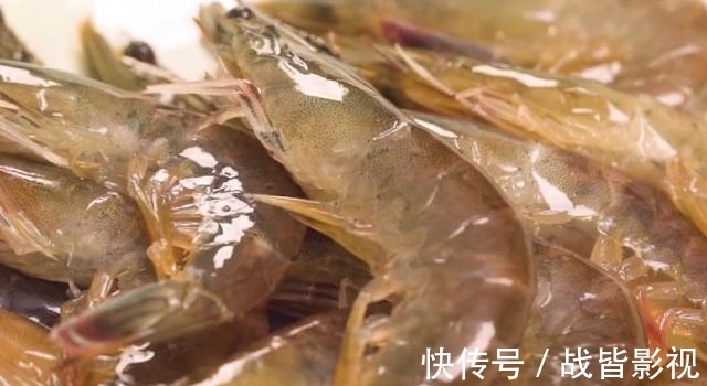 美味|居家分享避风塘风味炒虾,脆嫩爽口,营养美味,家中孩子特爱吃