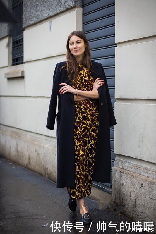 穿大衣时尽量别配小白鞋!瞧瞧下面潮人这样来穿,显瘦又高级!