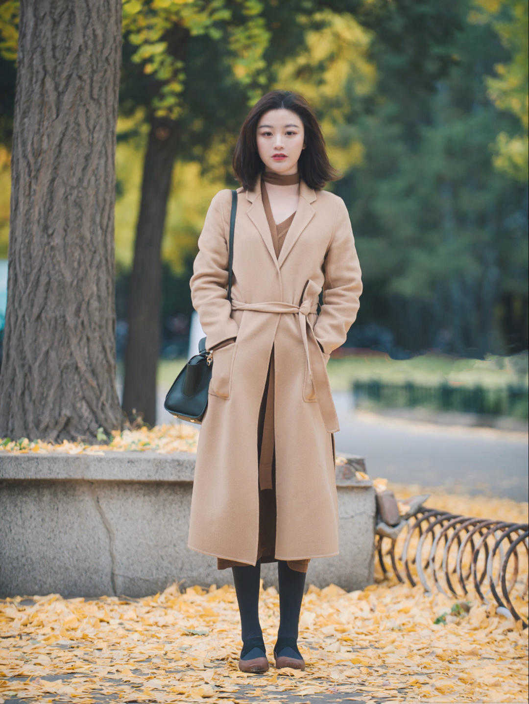 外套 精致女人选外套,必入这“三款”,简约优雅又有气质,谁穿谁美