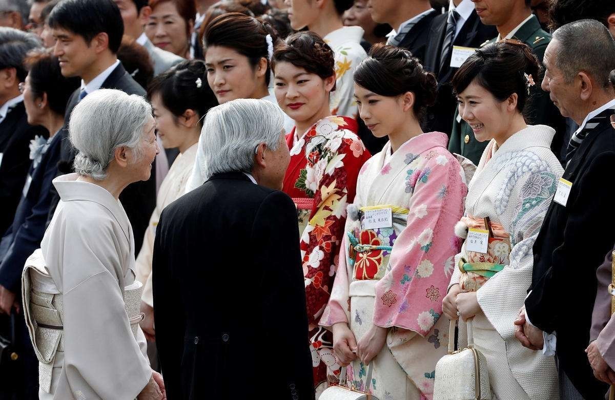 家所熟知|日本天皇没有实权,当个“傀儡皇帝”能做什么事?普通人很难坚持