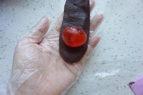  酥到掉渣的蛋黄酥，在家就能制作，成本不到4元钱，比买来的好吃