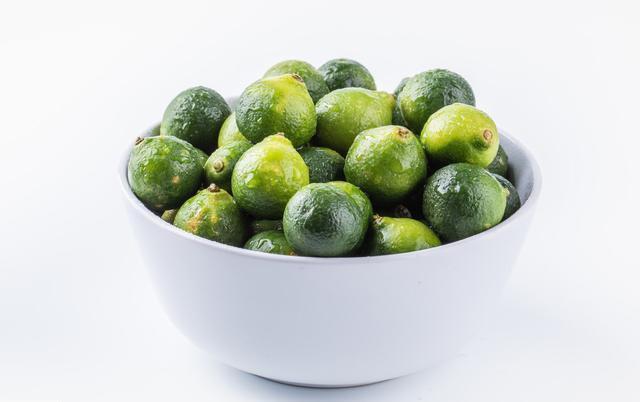 健康|肝不好的人,多吃三绿,少碰三物,记住6个字,肝脏慢慢变健康!