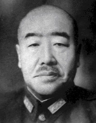 韩复榘|此人当了军长，任命儿子当团长，军长秘密潜逃不带儿子，儿子无奈率部起义