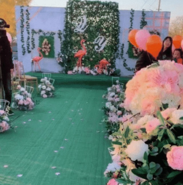 农村 “最洋气新娘”火了,穿无痕暗纹婚纱太亮眼,网友:羡慕新郎