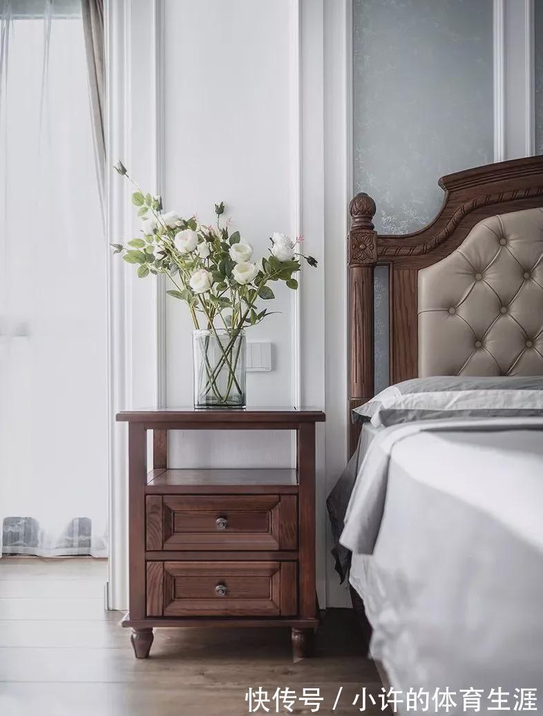 地砖|147㎡美式小豪宅,玄关六边形地砖美极了,原木餐厅低调大气