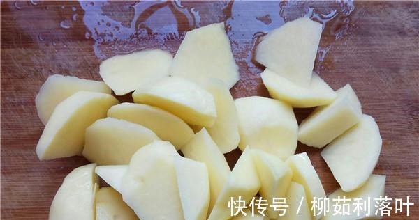 鸡翅|鸡肉和它天生是一对，不用一滴油，蒸一蒸就上桌，鲜嫩多汁有营养！