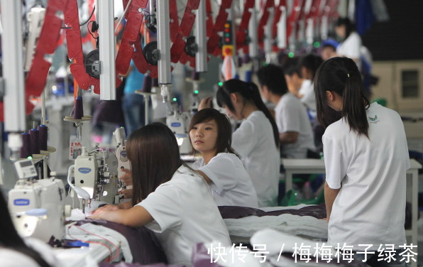 中介|为什么富士康宁愿给中介2千中介费,也不愿给老员工涨1千工资?