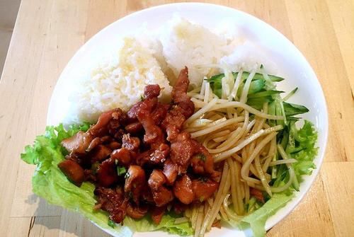 继黄焖鸡“跌落神坛”后，又一美食步入后尘，吃货：都经不住夸