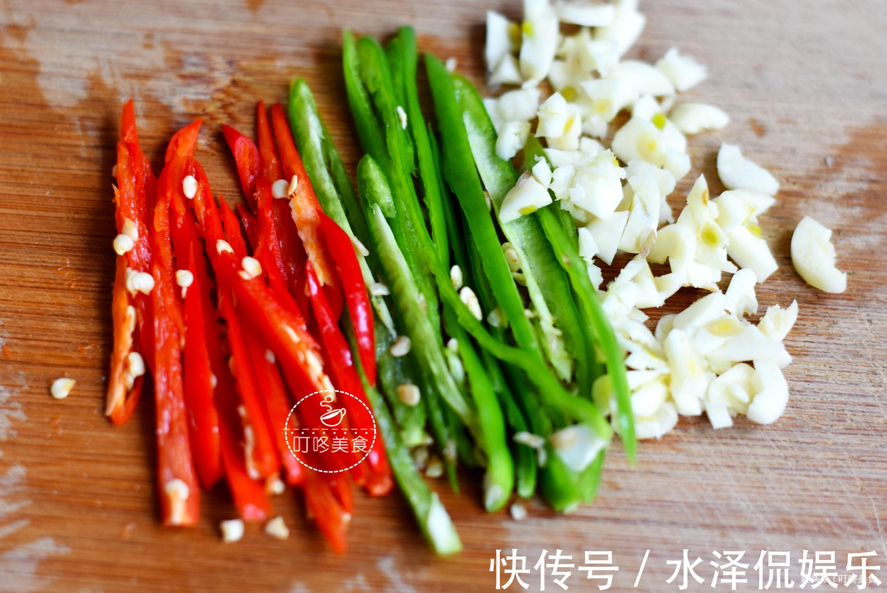 土豆丝|炒土豆丝时，万万不可直接下锅，多加一步，清脆爽口还不粘锅