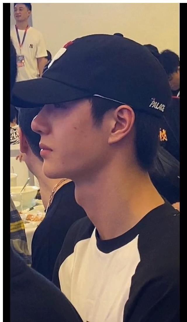 天天向上|布布赛后公开支持王一博，王一博却更在意另一件事