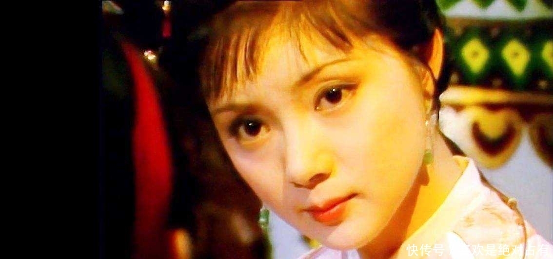 金簪|金簪雪内埋:婚后宝钗到底对宝玉做了什么,导致她成了弃妇?