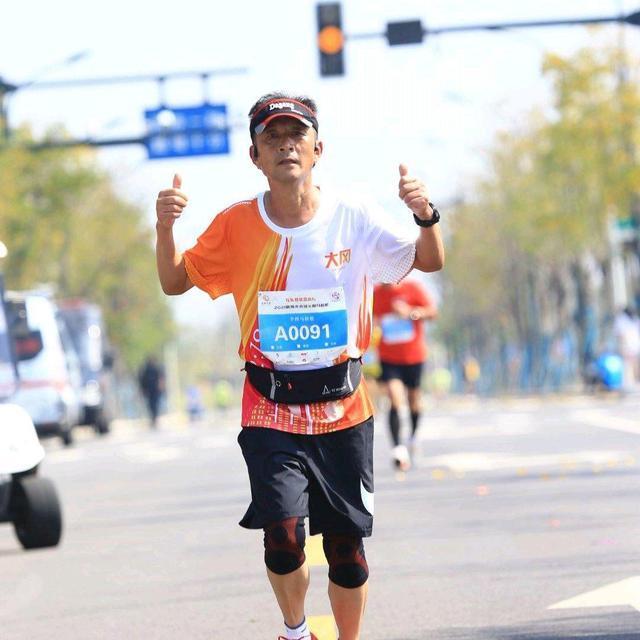 攀比|“跑步攀比”的背后,毒害了一批人……