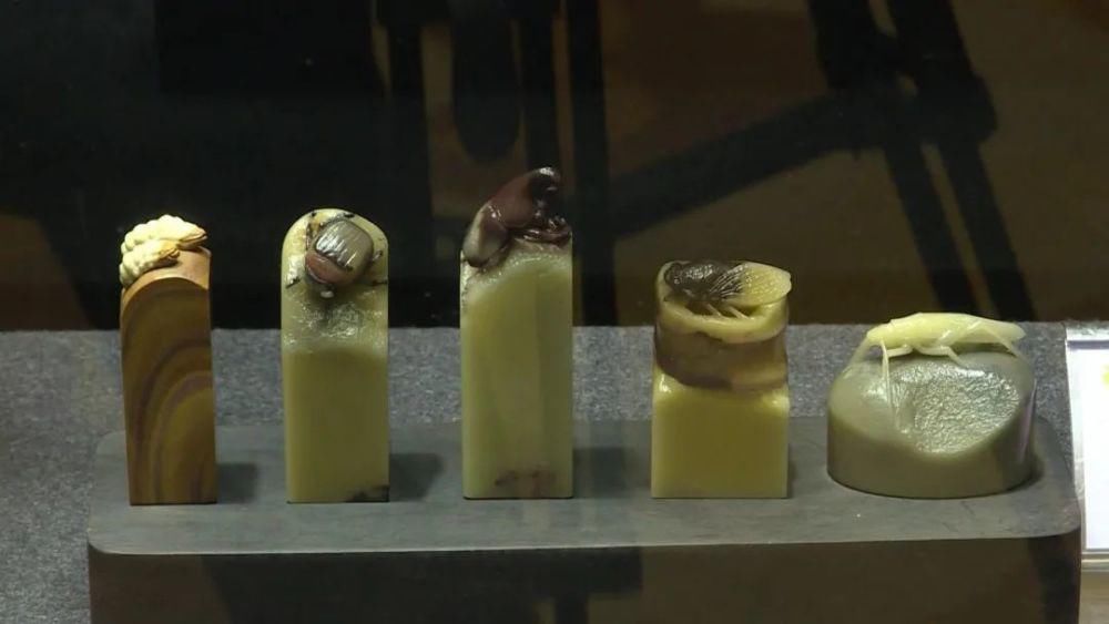  竞拍者|啪！这件青田石雕拍出208万元！