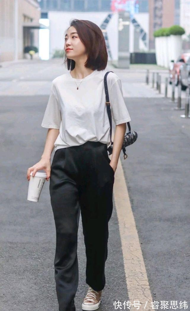 高腰裤|极简穿搭就是不一样，搭配起来毫不费力，精致温柔又有魅力