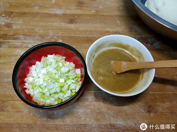 做油酥饼，用发面还是死面？都不对，教你正确做法、外酥里软