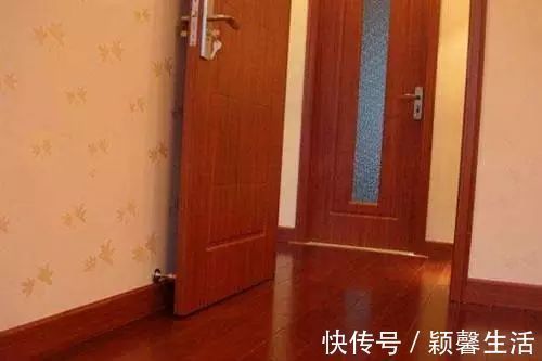踢脚线|踢脚线颜色到底是跟门走还是跟地板走?我家就选错了,丑死了!