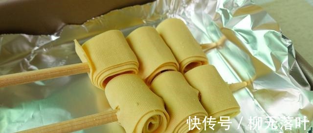 豆腐皮卷的做法豆腐皮卷怎么做好吃，豆腐皮卷的家常做法大全！