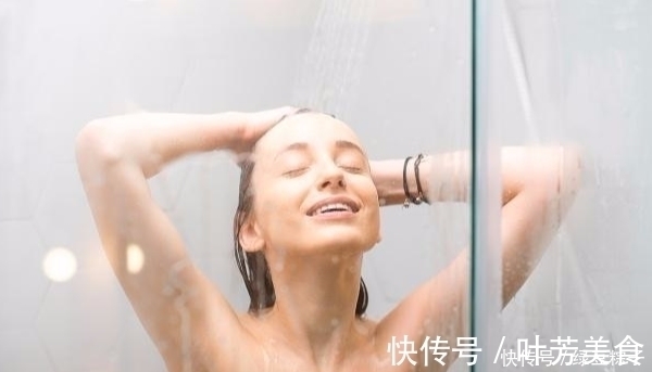 寿命|洗澡与寿命挂钩?若是不注意这4件事或许是在和健康“对着干”!