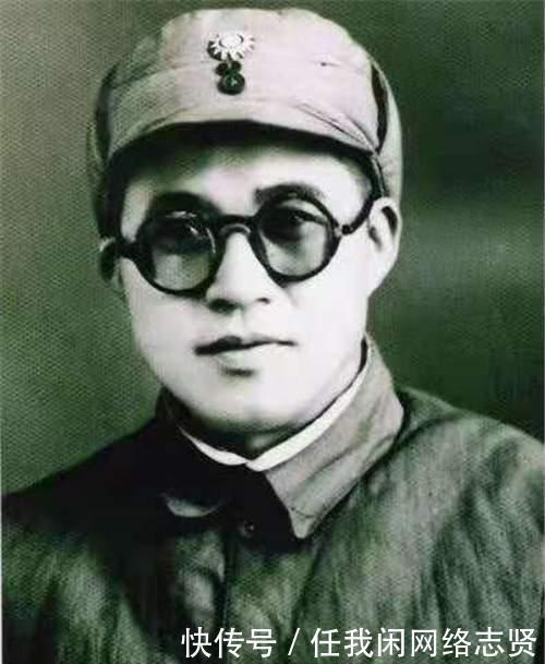 收藏|开国上将王建安之子王海波为军品大王李长东签名,支持收藏事业