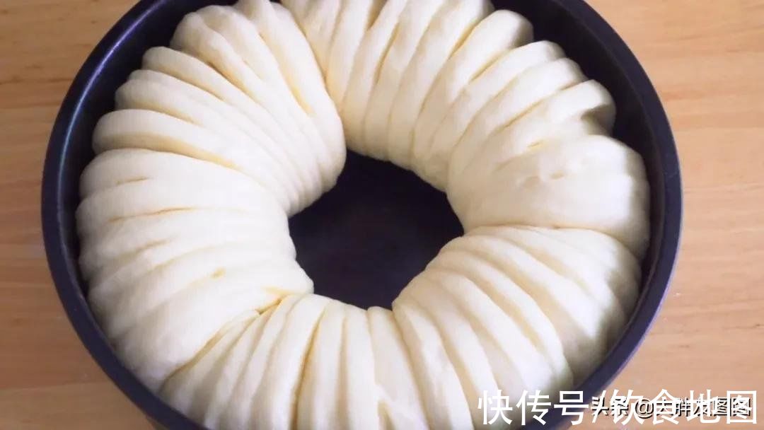 1包3味，面包也可盐可甜，拆到什么吃什么，惊喜与美味同享