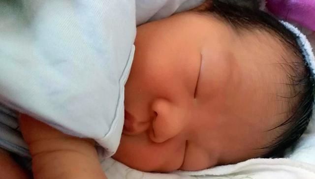 催乳|纯母乳喂养,奶水不足如何自行催乳,不用催乳师你也可以