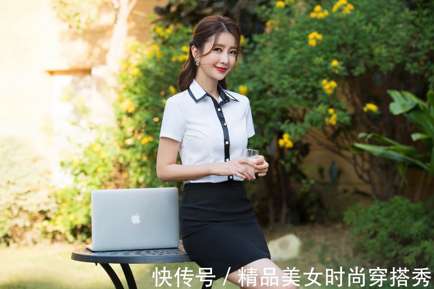 衬衫 白色衬衫搭配黑色短裙,干练柔美,尽显优雅气质