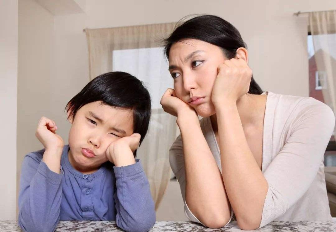 自信|孩子自信还是自卑?取决你的这些做法!父母要注意自己的言行