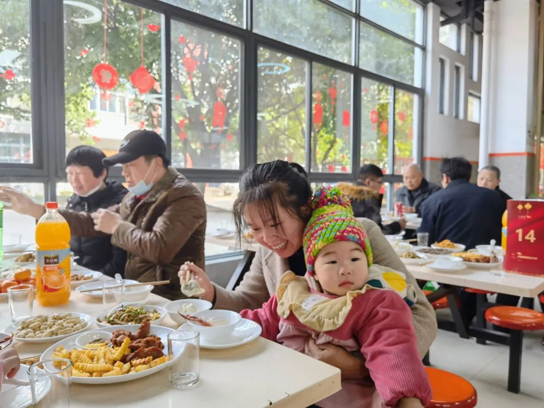 年夜饭|包饺子、拉家常、过年大礼包...永嘉这顿年夜饭真温馨