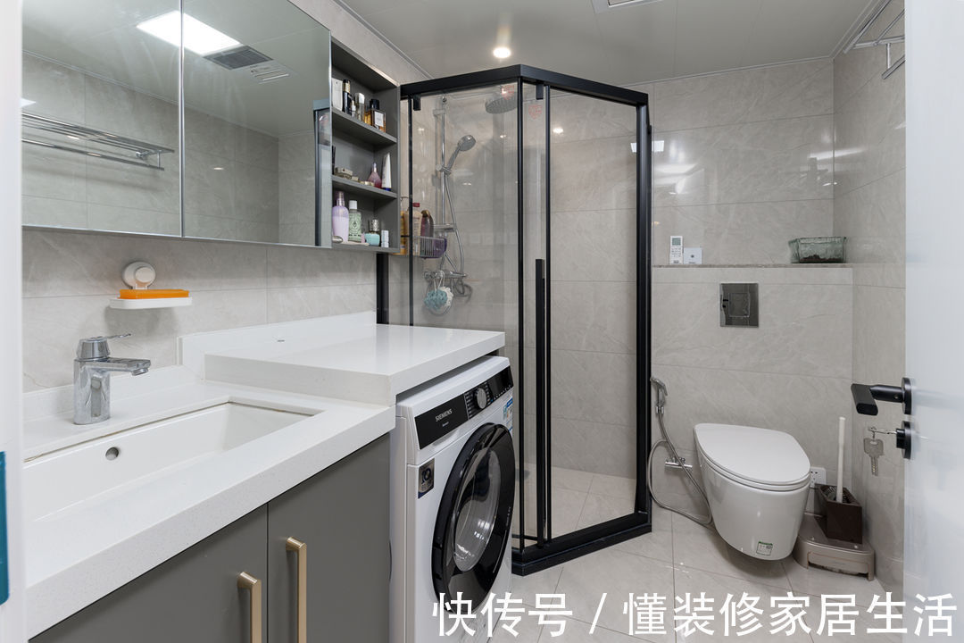 主卧|第一次装修不想后悔!113㎡坚持简装,大白墙少吊顶,耐看还省钱