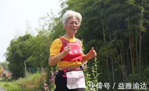 年轻人|为什么年轻人头发会早早变白？弄清楚这4方面，白发有希望变黑发