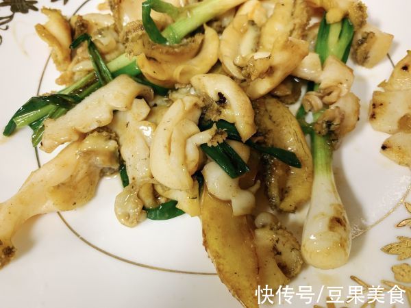 石决明|零失败姜葱蚝油炒鲍鱼片，大厨原来这么好当