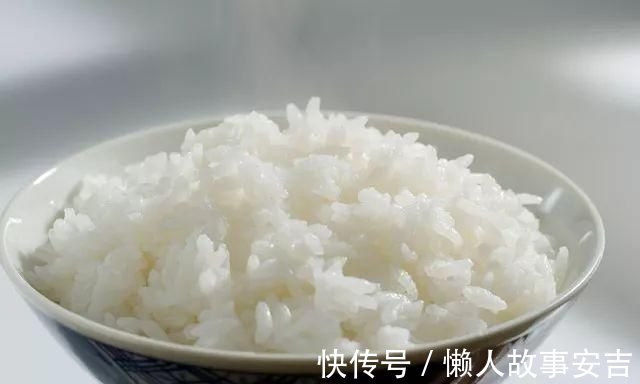 吴大姐|57岁大姐长期吃素，却突发脑梗，医生直言：2种素食比肥肉还升脂