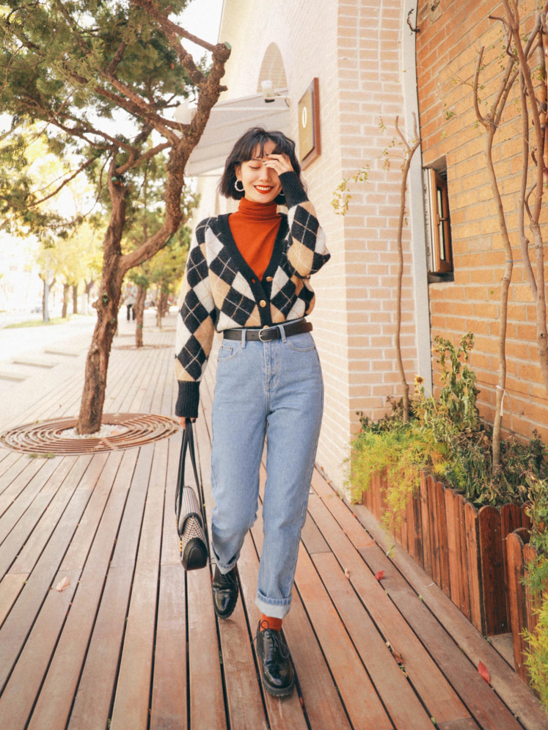 法式风毛衣 冬季就适合穿“法式风毛衣”,这些单品百搭又显气质,美得高级