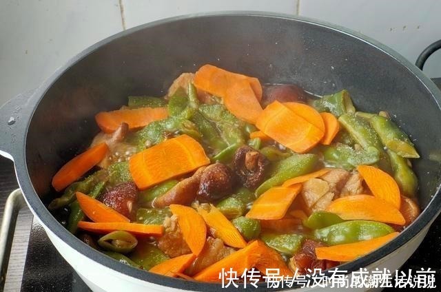 食材|教你做一道下饭家常菜，食材简单，做法也是看一次就会