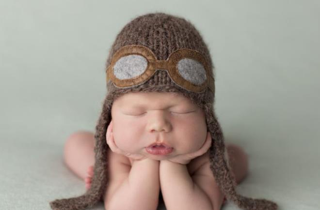 整容|“最美新生儿”火了,护士直呼“想抱走”,网友:娘胎里整容了