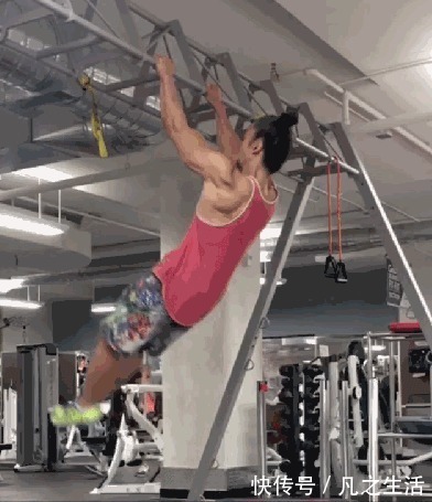 引体向上|50岁大叔唯独对“引体向上”特别钟爱，挑战900个不在话下