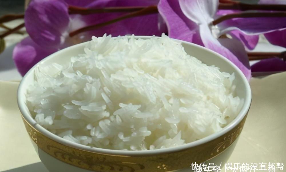 米袋|买大米时,不是越贵越好!若米袋上“这行字”不对,都是劣质米