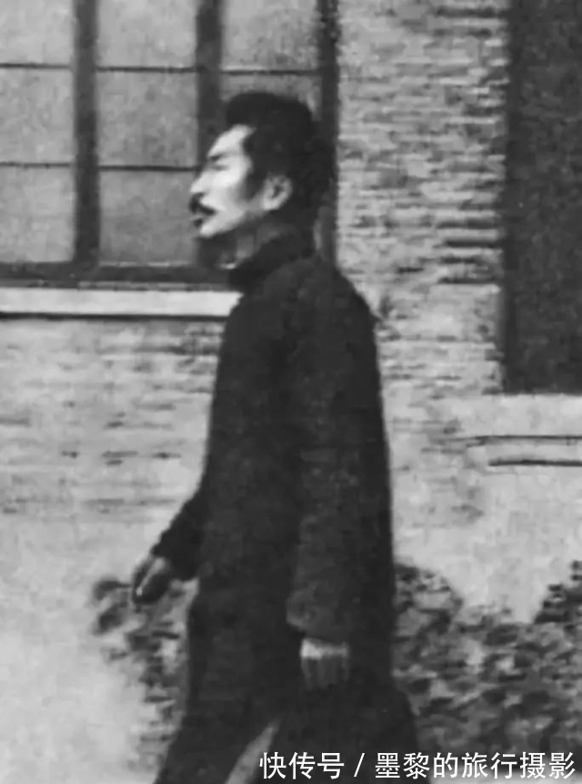 匕首&鲁迅临死前一晚：梦中没有力气再向敌人掷匕首，身体痛得无法躺下