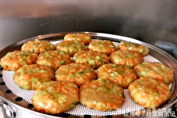 早餐|天凉后,教你在家做营养早餐饼,简单好吃又营养,孩子能吃3个